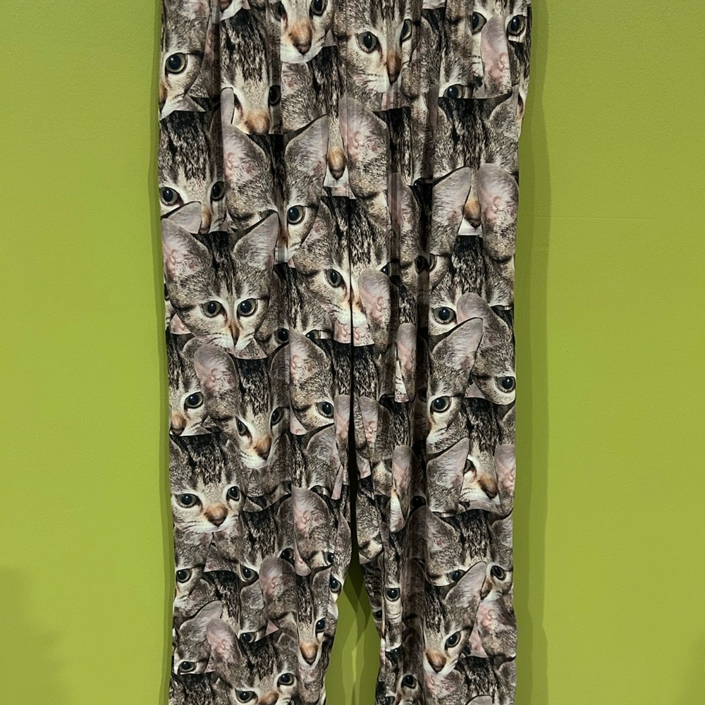 Cat pattern pajama pants. NWOT These were a gift but doo large for me.